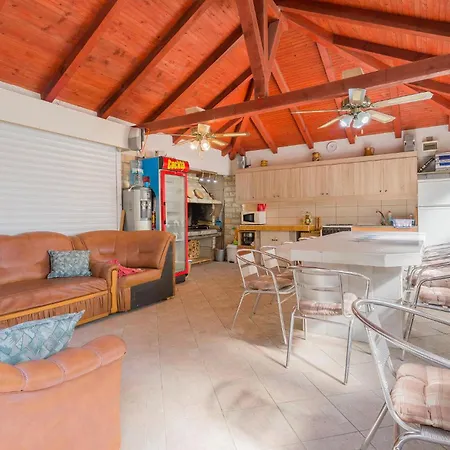 Amazing In With Wifi Apartment
